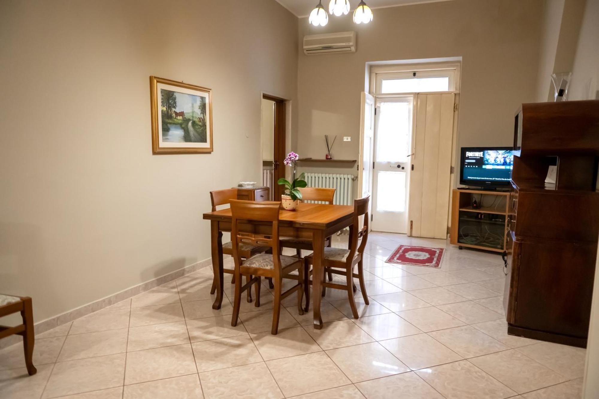 Casa Luca - Siti Storici E Ottima Cucina Locale *